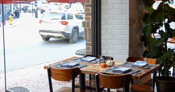Flatiron Kitchen + Taphouse restaurant