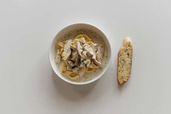 Chicken Fettuccine - Catering