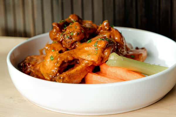 (60) Chicken Wings
