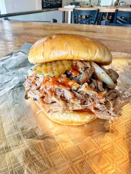 1 meat bbq sandwich