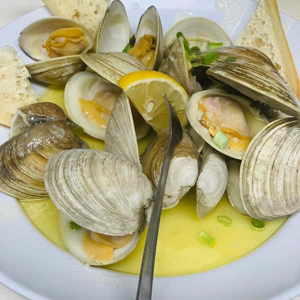 Steamed Middleneck Clams