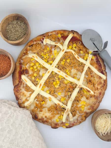 Frango Catupiry (Chicken Cheese) 12" Pizza