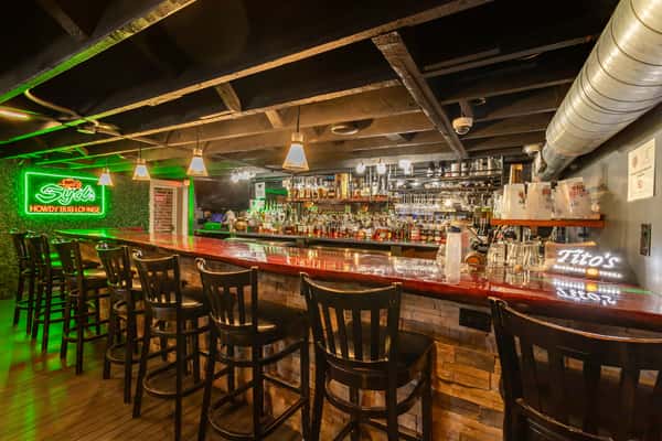 Howdy Bub's Lounge
