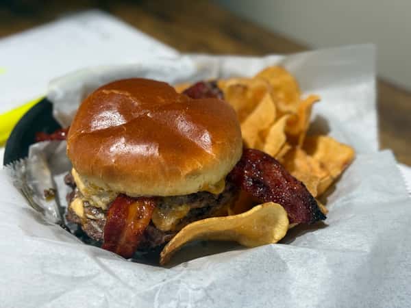@Sweet Heat Burger with Kettle Chips