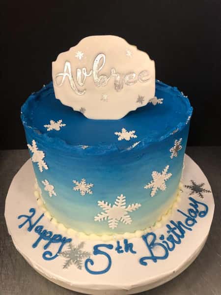 snow theme party cake