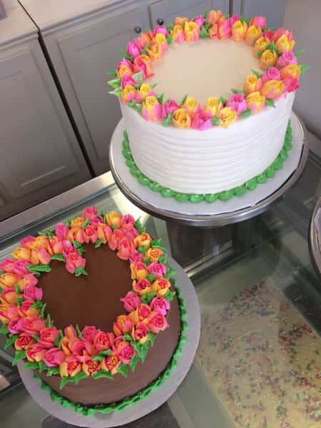 tulip party cakes