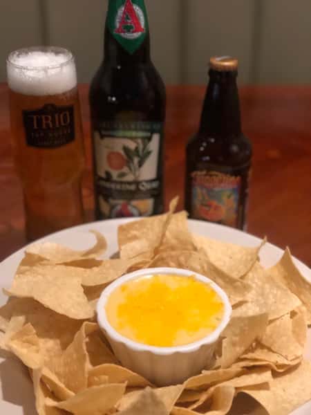 TAPHOUSE BEER QUESO