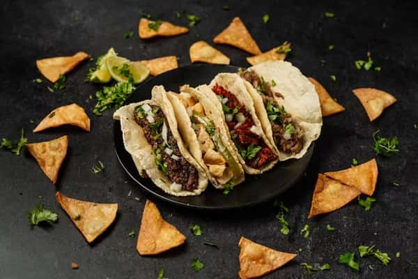 Lola's Taco