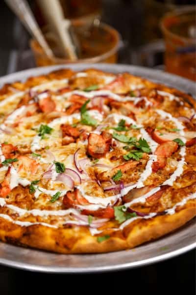 Butter Chicken Pizza (Halal)