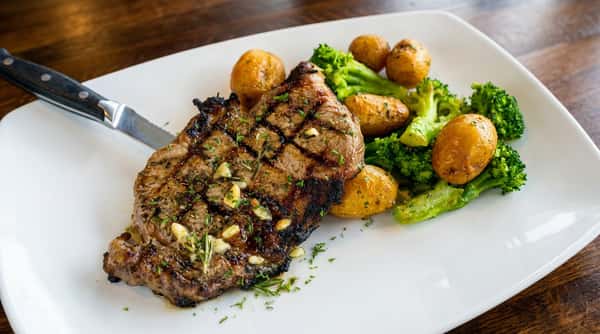 grilled-steak-potatoes