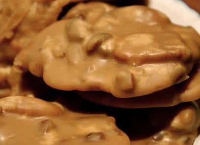 Caramel pecan cookies
