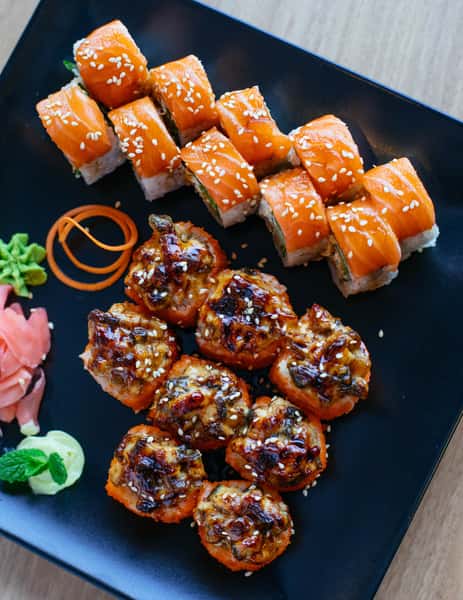 sushi rolls