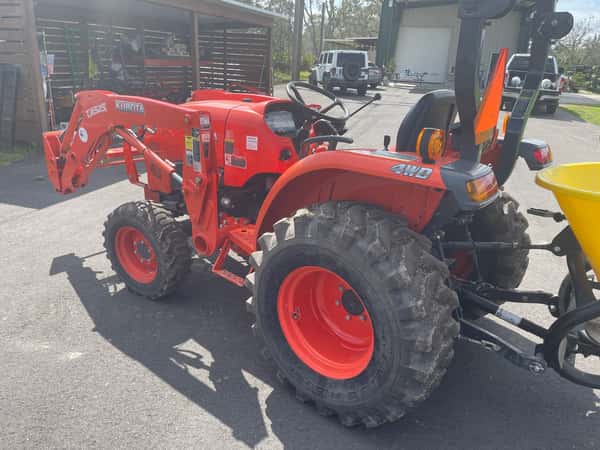 tractor