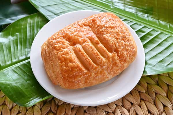 Powdered Sugar Long John - Bakery - King's Hawaiian Bakery and