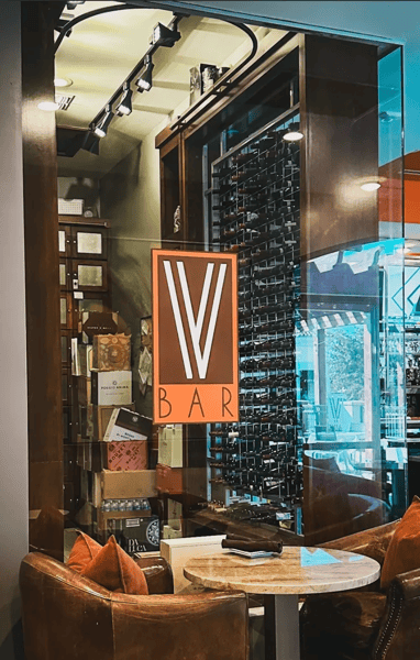 bar