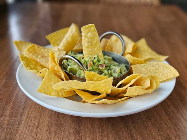 HH Chips & Guacamole