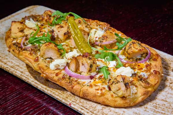 Chicken Shish Tawook Pinsa