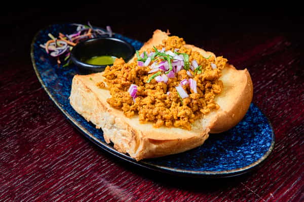 Chicken Keema Pao