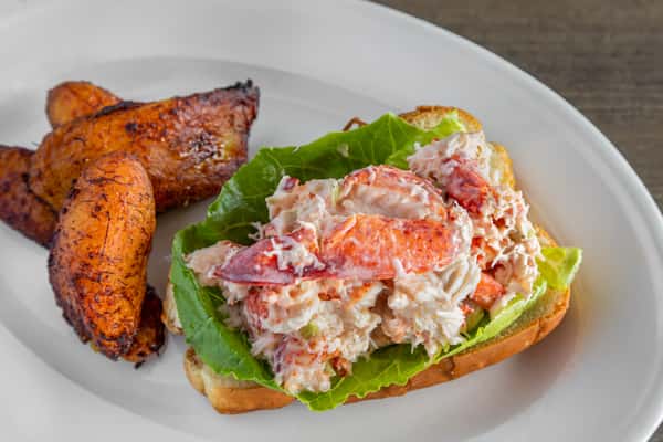 Maine Lobster Roll