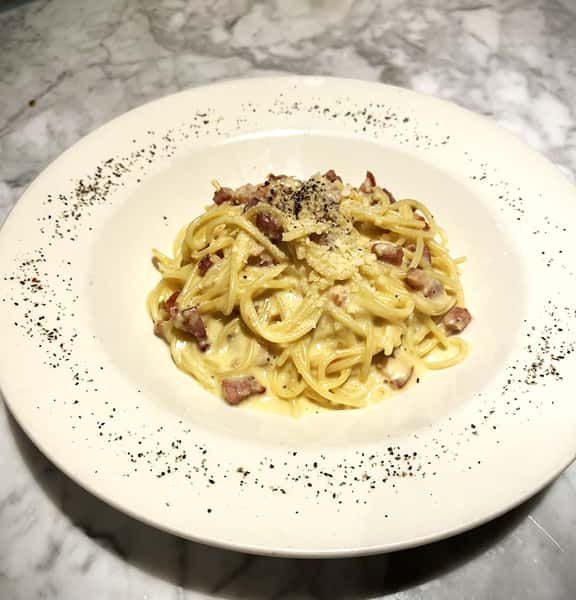 Classic Spaghetti Carbonara