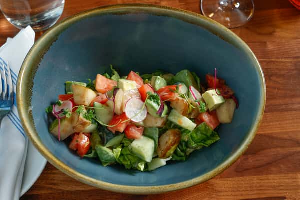 Tray - Grilled Pear & Avocado Salad