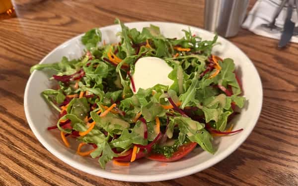 Heirloom Tomato, Peach & Burrata Salad