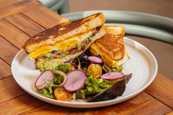 Fried Egg Breakfast Sandwich