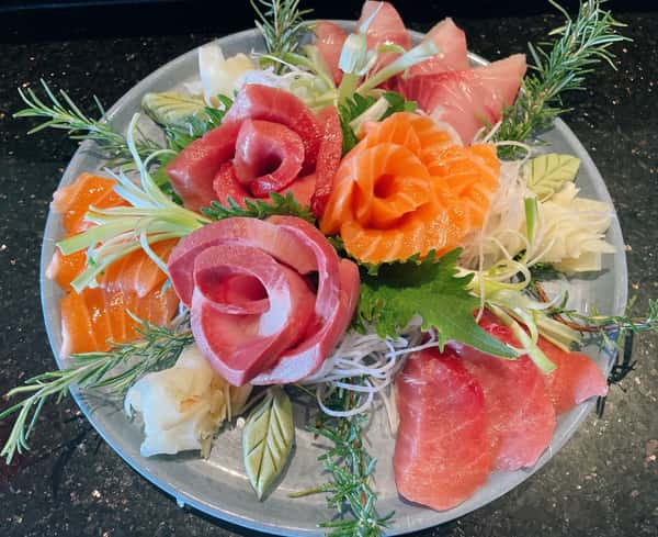 Sashimi Jumbo Set (25 pcs)