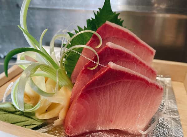 Sashimi - Hamachi (Yellowtail)