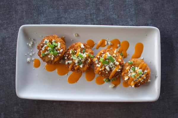 Buffalo Cauliflower Cakes