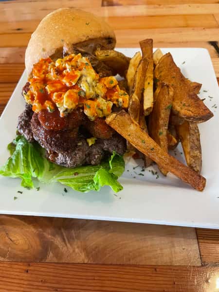 Gallery Commerce Sports Bar and Grill Bar & Grill in Commerce, GA