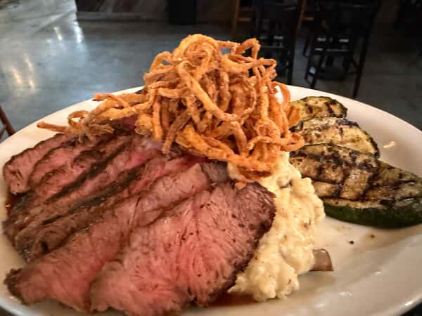 Chef Don’s latest amazing creations! Come in this weekend and try out his Flatiron Steak & Mushroom Risotto or the delicious Panko Crusted Cordon Bleu with Gruyere & Black Forest Ham 🍴😋