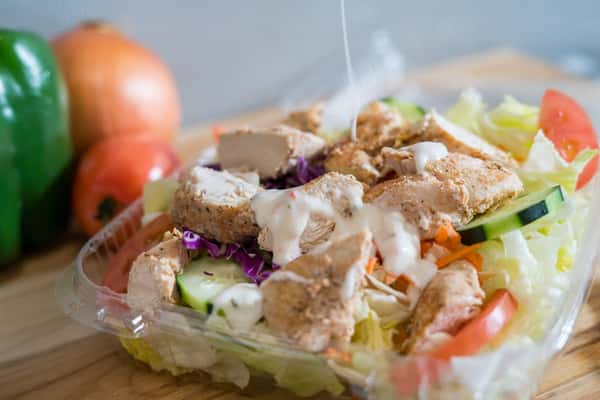 Garden Salad with Grilled Chicken*