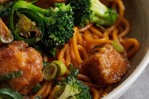 Spicy Garlic Chicken with Garlic Noodles