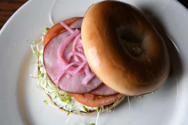CANADIAN BLT