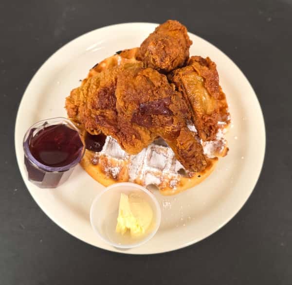 CHICKEN & WAFFLES