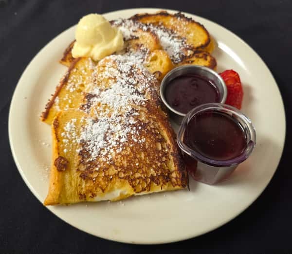 MIXED BERRY COMPOTE FRENCH TOAST