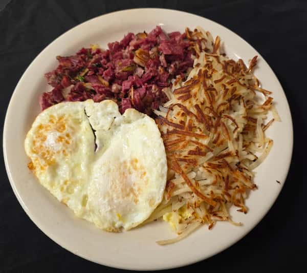 CORNED BEEF & EGGS
