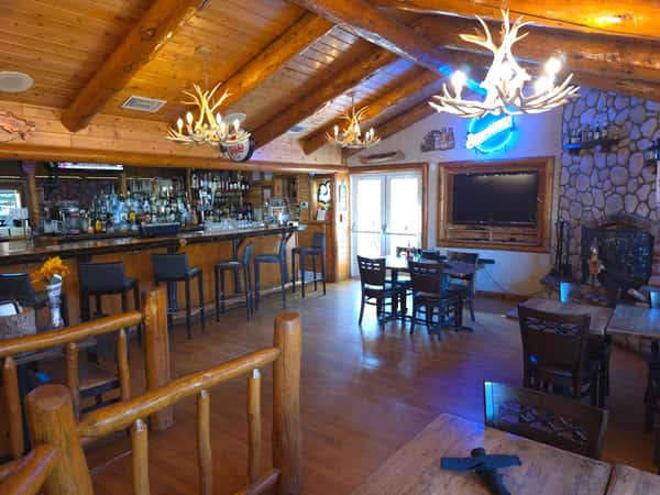 Sample photo of our full service bar