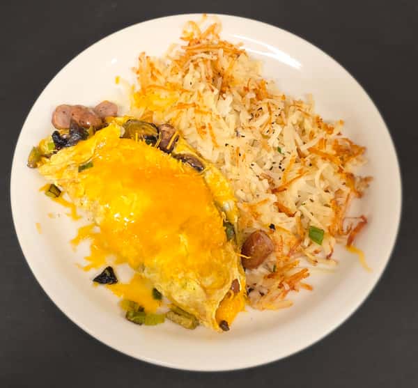 Sample photo of our Denver Omelette with Hash Browns