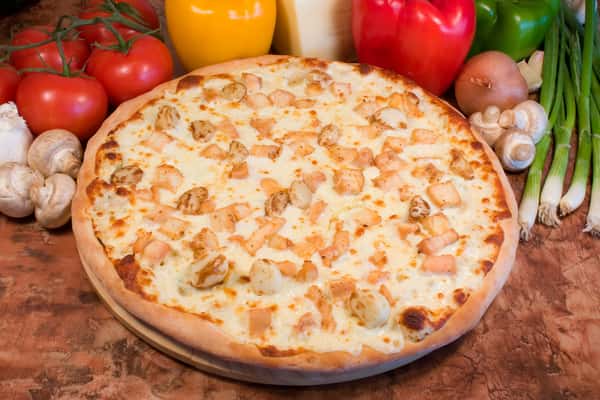 Garlic Chicken Alfredo - 9" - (4 Slices)