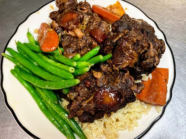 Braised Oxtails w/2 Sides