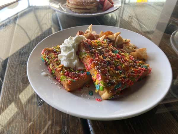 Fruitty Pebbles French toast