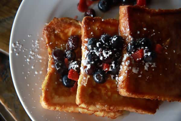 Amaretto Berry French Toast
