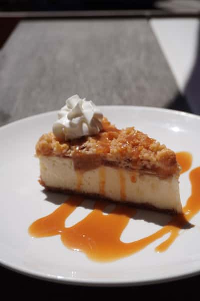 Apple Cobbler Cheesecake