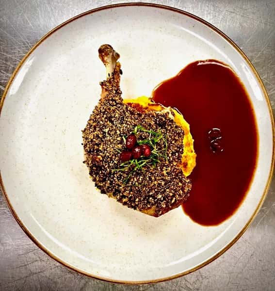 Grilled pork chop with sauce