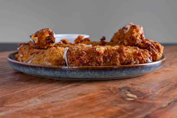 Mozzarella Sticks (6)