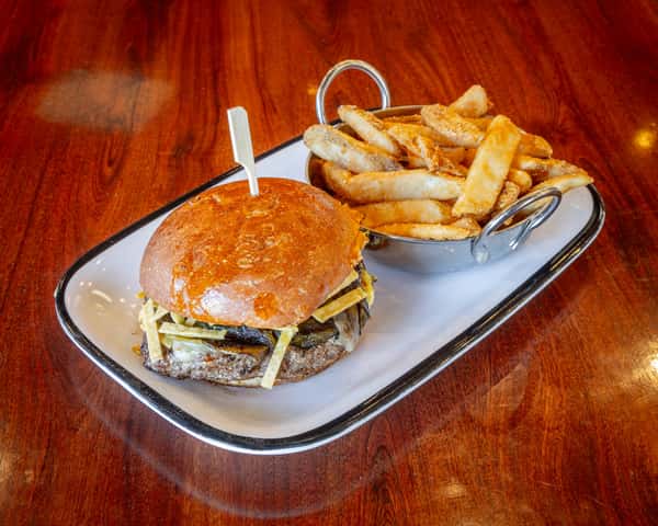 Green Chili Burger*