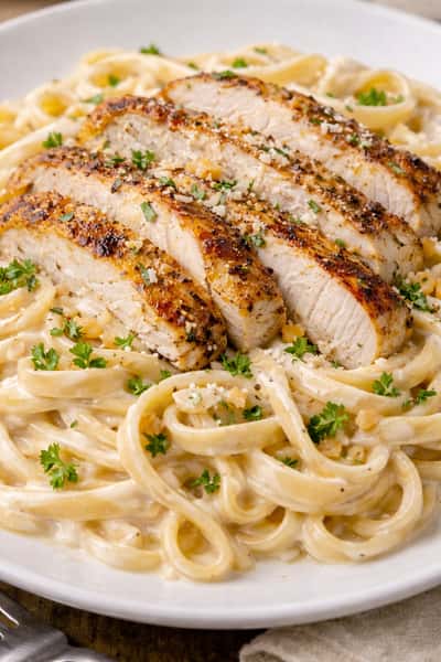 Garlic Chicken Alfredo Fettuccini