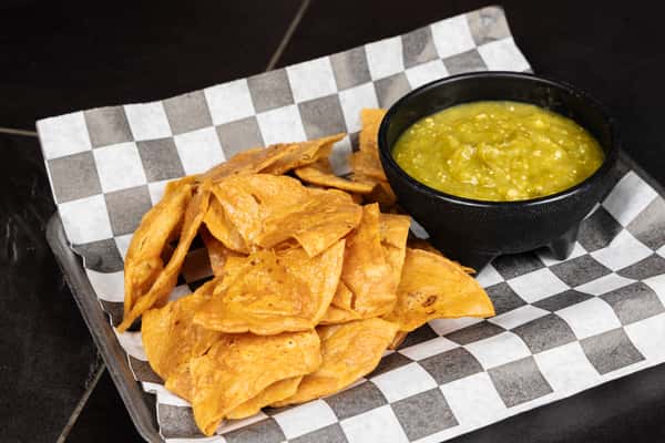 CHIPS & SALSA
